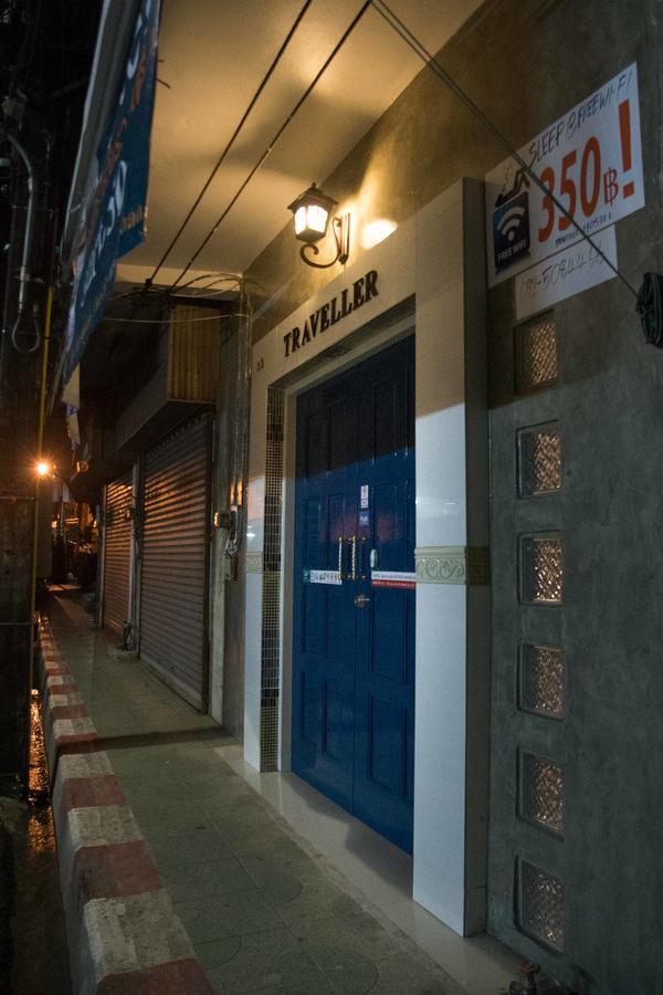 Traveller Hostel Chanthaburi (Adults Only) Bagian luar foto