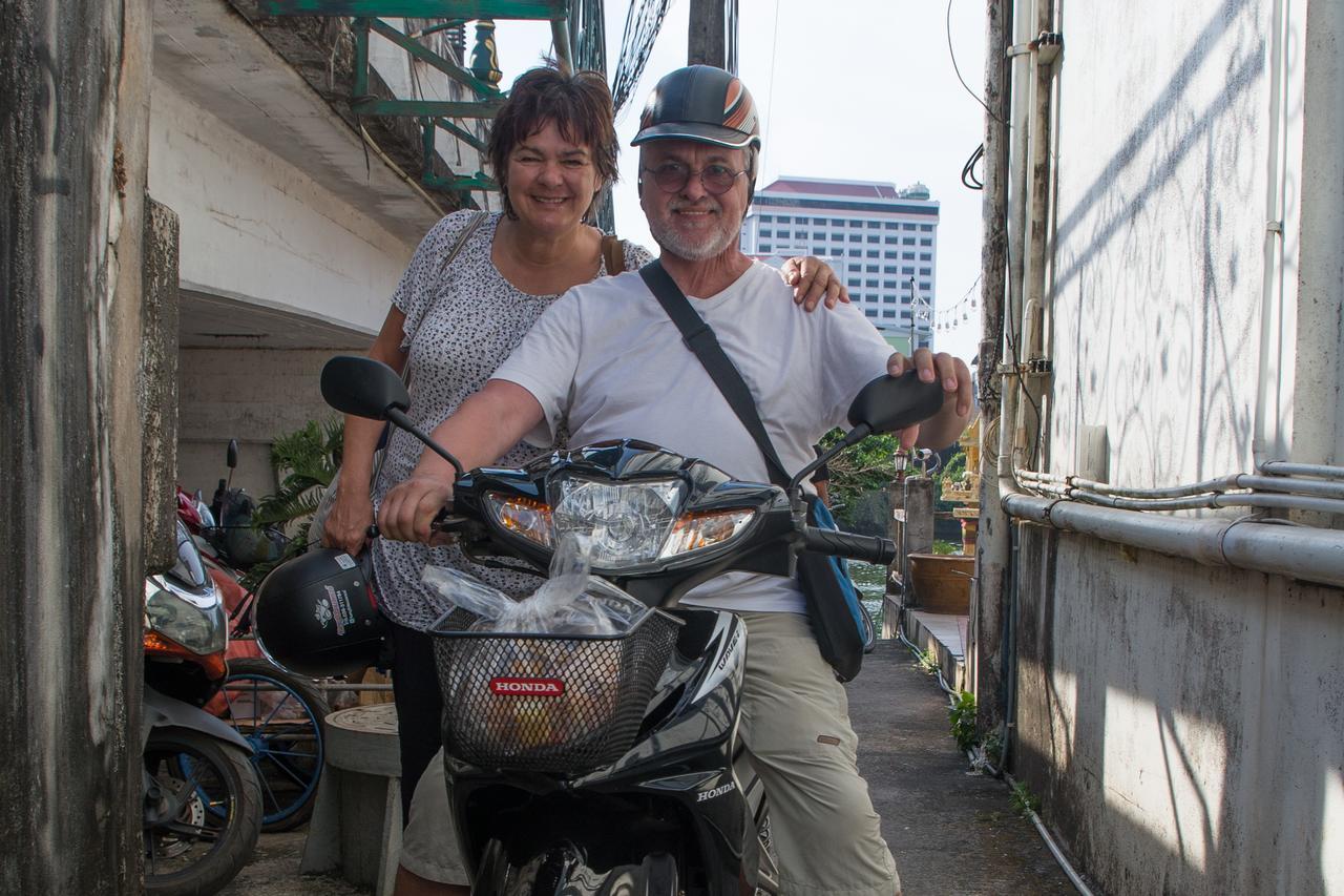 Traveller Hostel Chanthaburi (Adults Only) Bagian luar foto