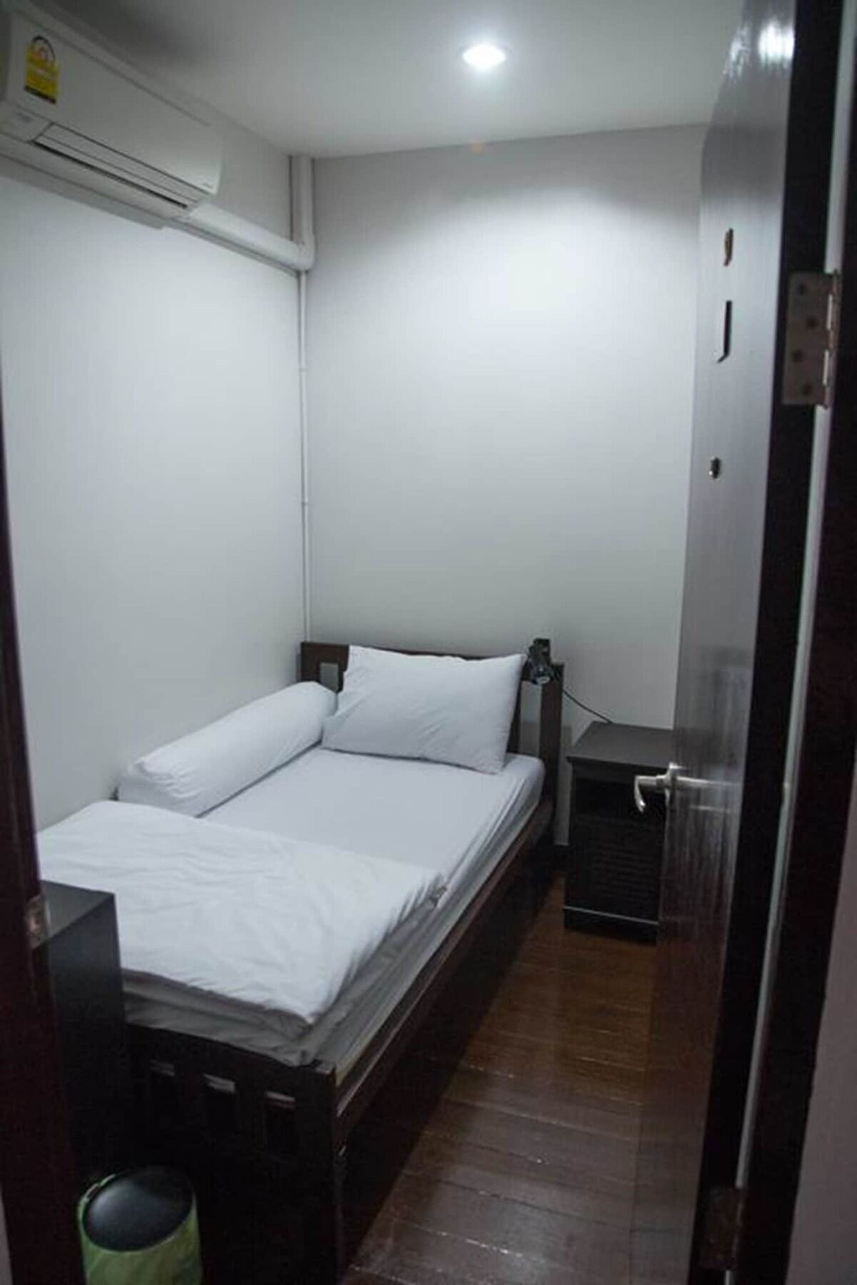 Traveller Hostel Chanthaburi (Adults Only) Bagian luar foto